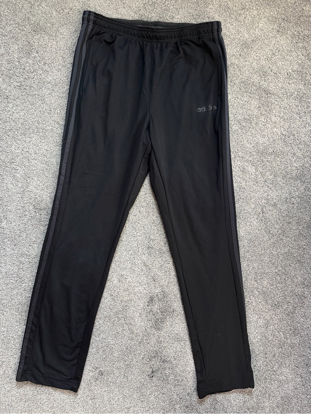 Men’s adidas jogger